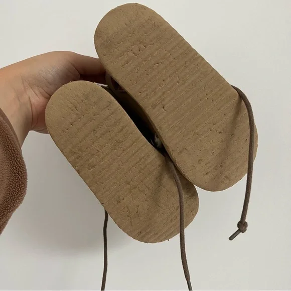 [BOGO ✨] Baby Gap Fall/Spring Booties 🍂 - Picture 4 of 5